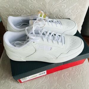 REEBOK sneakers NEW 👟👟